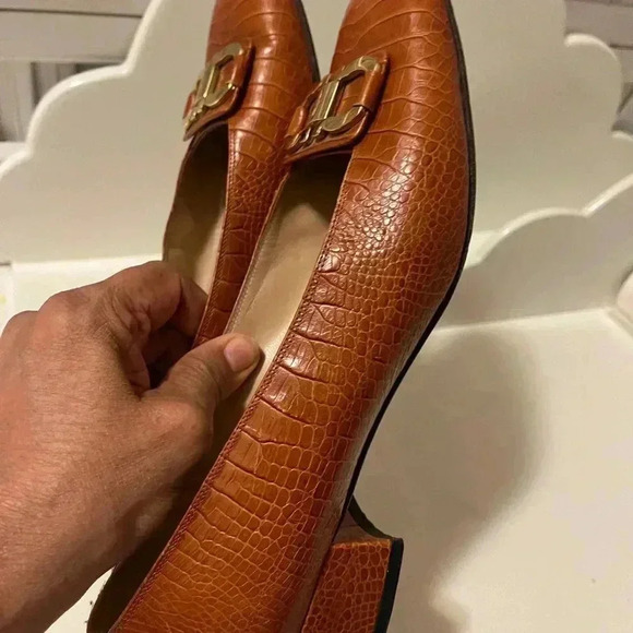 Salvatore Ferragamo Authentic Loafers WOMEN shoes, chic and comfy - Picture 10 of 16